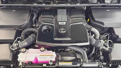 LEXUS - LX 600 - SIGNATURE - V6 TWIN TURBO 3.5L - 2026 MODEL - UNDER WARRANTY - GCC SPECS-12