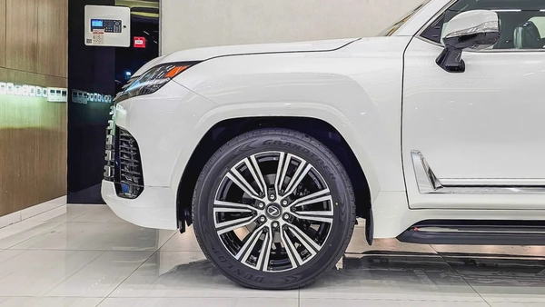 LEXUS - LX 600 - SIGNATURE - V6 TWIN TURBO 3.5L - 2026 MODEL - UNDER WARRANTY - GCC SPECS