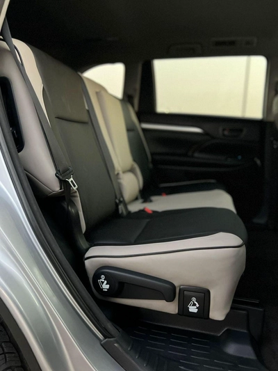 Toyota Highlander 2016 Toyota Highlander MidOption -3.5L - V6 - Rear  Camera - AWD 4x4 - Leather Seat -  7 seater-12