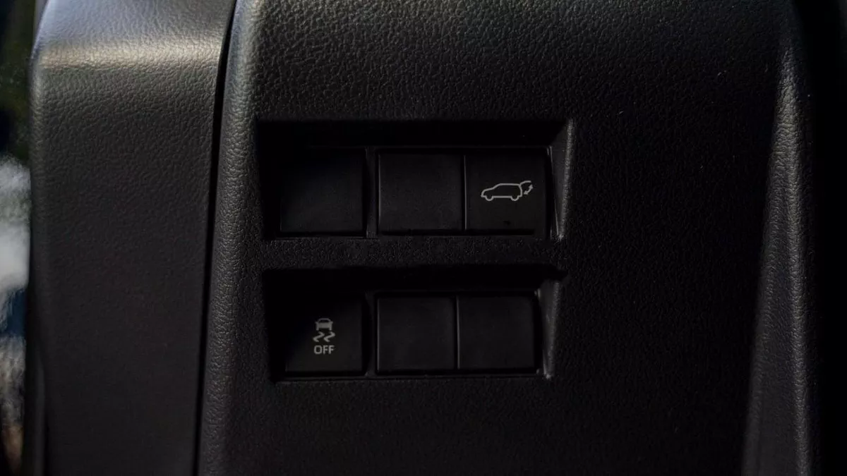 Toyota Land Cruiser VX LAND CRUISER VX 3.3L DIESEL 2025-14-0