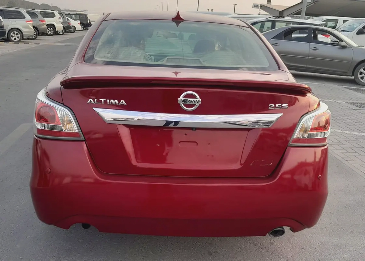 Nissan Altima S GCC | Model 2016 | Well Maintained | Ready to Drive Model: 2016 Mileage: 194,025 KMS-11-11