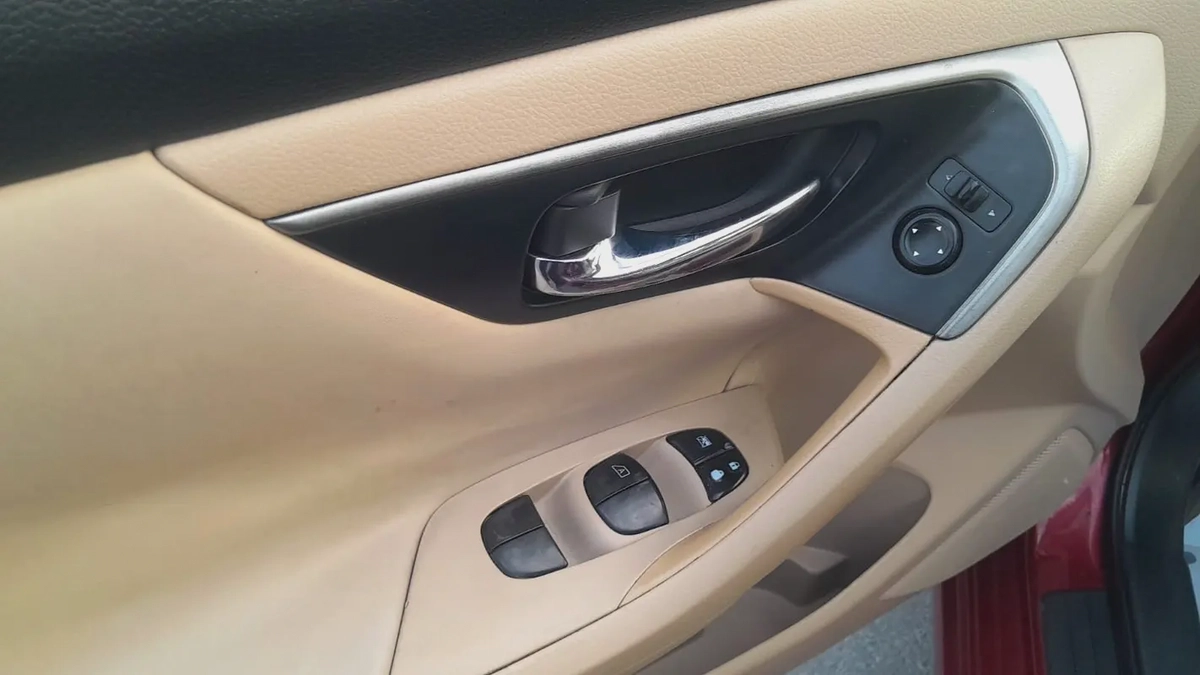 Nissan Altima S GCC | Model 2016 | Well Maintained | Ready to Drive Model: 2016 Mileage: 194,025 KMS-7-7