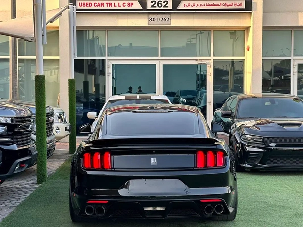 FORD MUSTANG GT350 SHELBY GCC 2018 Full service history (Al tayer) Full option manual gear Recaro