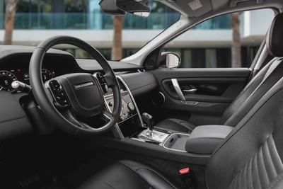 1,861 P.M |  Discovery Sport SE P200 | 0% Downpayment | WARRANTY!-8