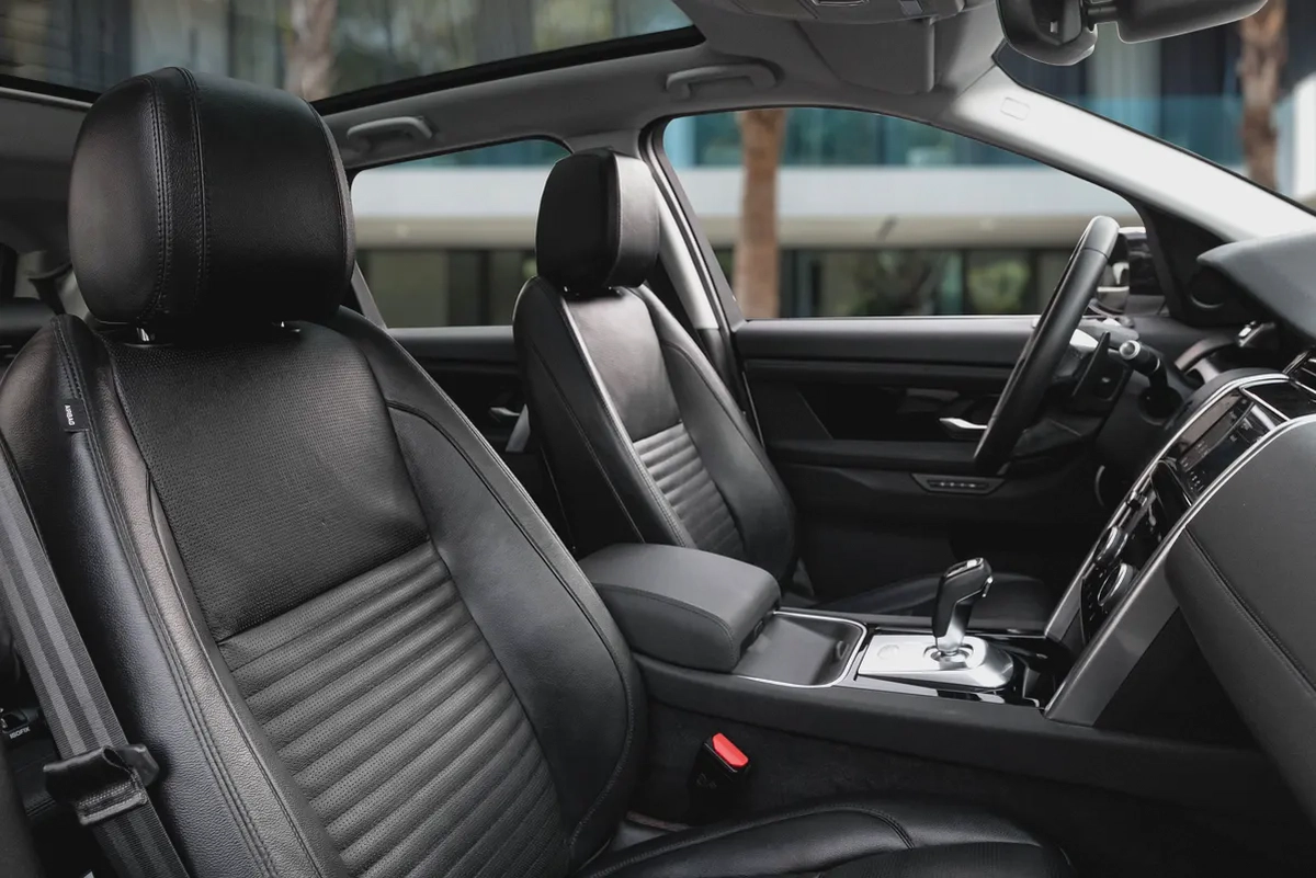 1,861 P.M |  Discovery Sport SE P200 | 0% Downpayment | WARRANTY!-10-10