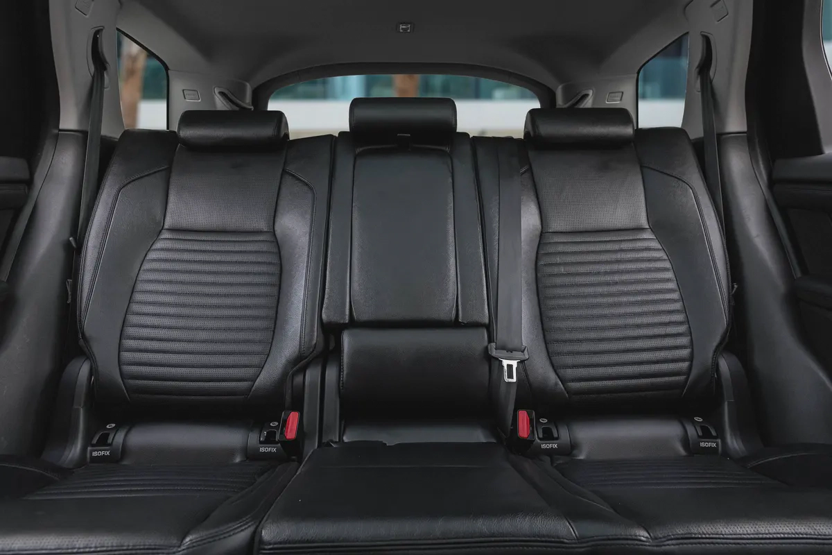 1,861 P.M |  Discovery Sport SE P200 | 0% Downpayment | WARRANTY!-11-11