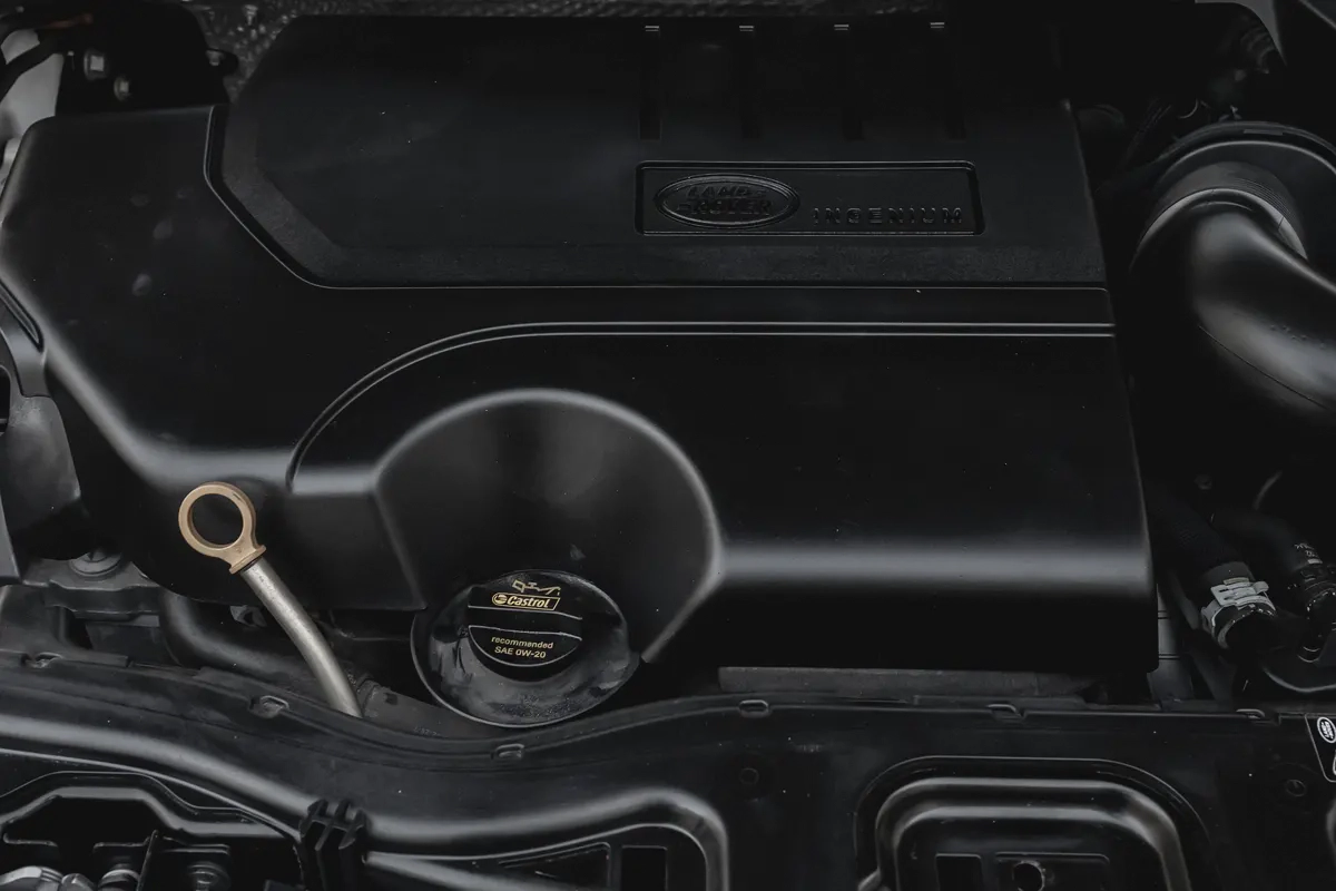 1,861 P.M |  Discovery Sport SE P200 | 0% Downpayment | WARRANTY!-13-13