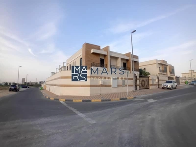 Luxurious 5 bedrooms with builtin wardrobes for rent in Al Tai Sharjah for 150,000 AED-11