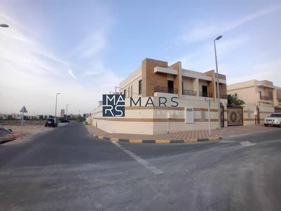 Luxurious 5 bedrooms with builtin wardrobes for rent in Al Tai Sharjah for 150,000 AED-7