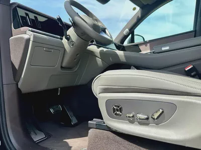 2025 Denza N9 Flagship - Brand New - Chinese Specs-18