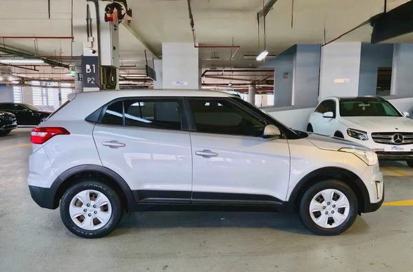 FULL SERVICE AT HYUNDAI AGENCY II GCC Specs - Well Maintained!