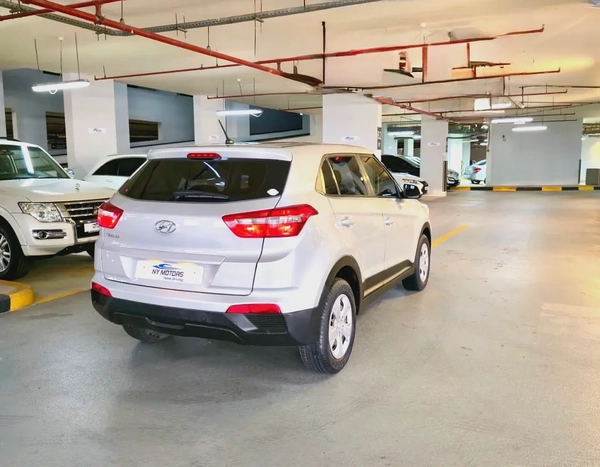 FULL SERVICE AT HYUNDAI AGENCY II GCC Specs - Well Maintained!