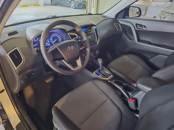 FULL SERVICE AT HYUNDAI AGENCY II GCC Specs - Well Maintained!