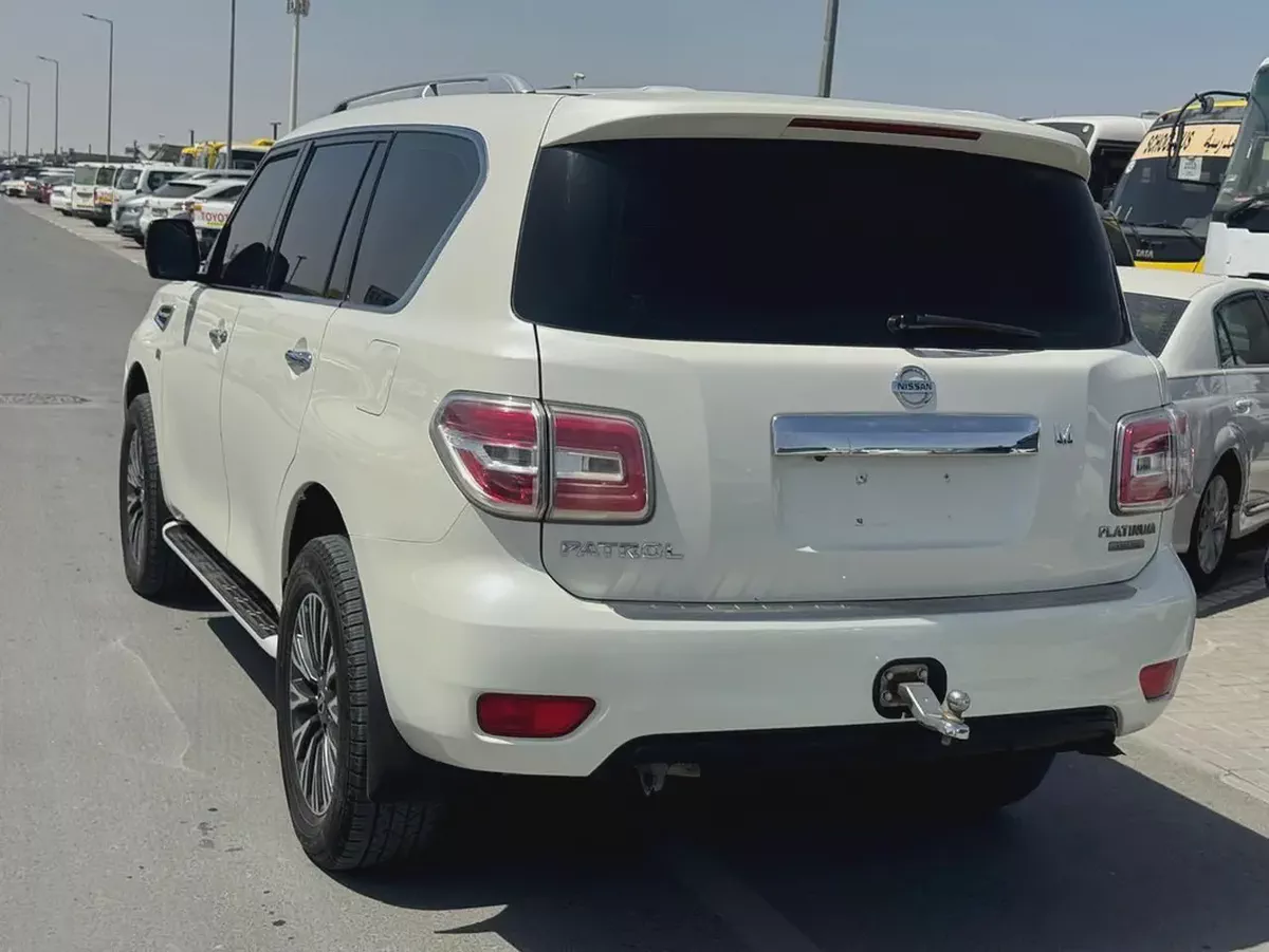 Nissan Patrol SE 2014 - GCC Specs - Well Maintained-4-4