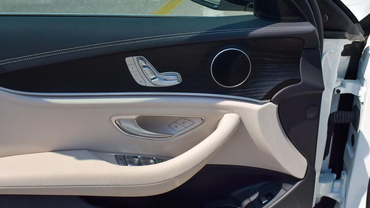 2023 Mercedes-Benz E 320 White-4-4
