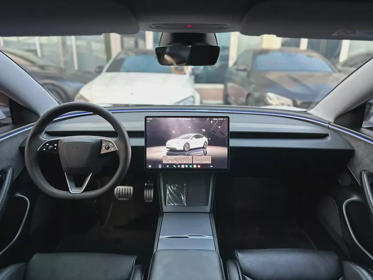 Tesla Model 3 Performance 2024 GCC Specs-9-9