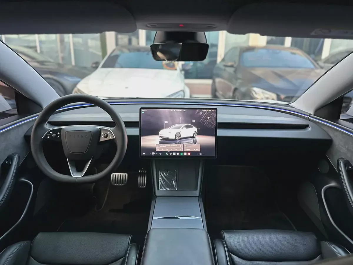 Tesla Model 3 Performance 2024 GCC Specs-8-8