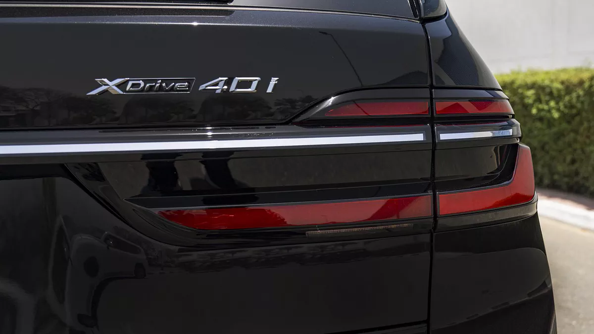 New 2023 BMW X7-4-4