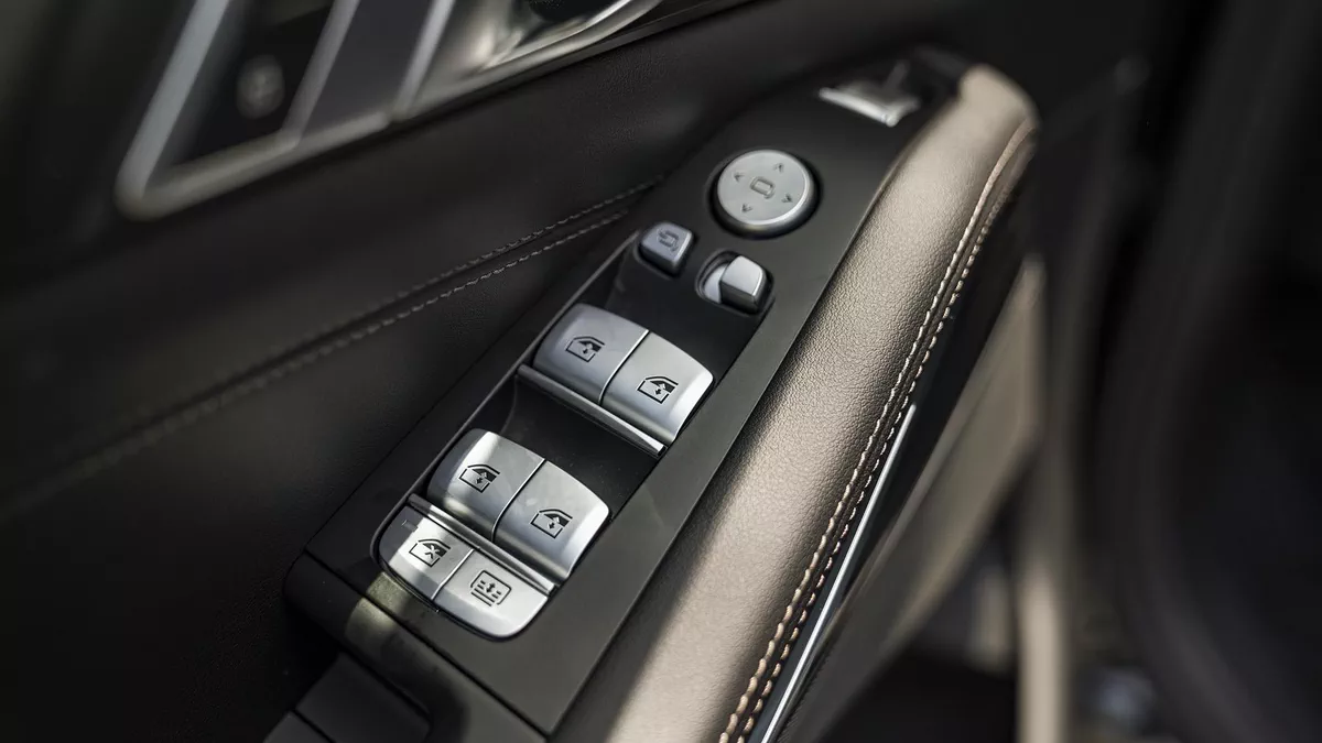 New 2023 BMW X7-16-16