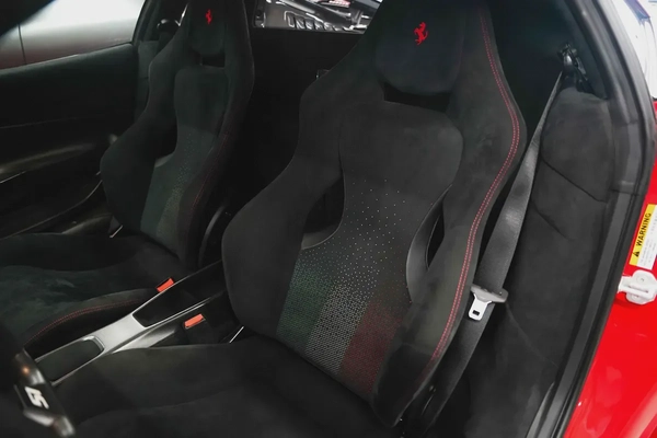 2019 FERRARI 488 PISTA PILOTI WITH 7 YEARS WARRANTY