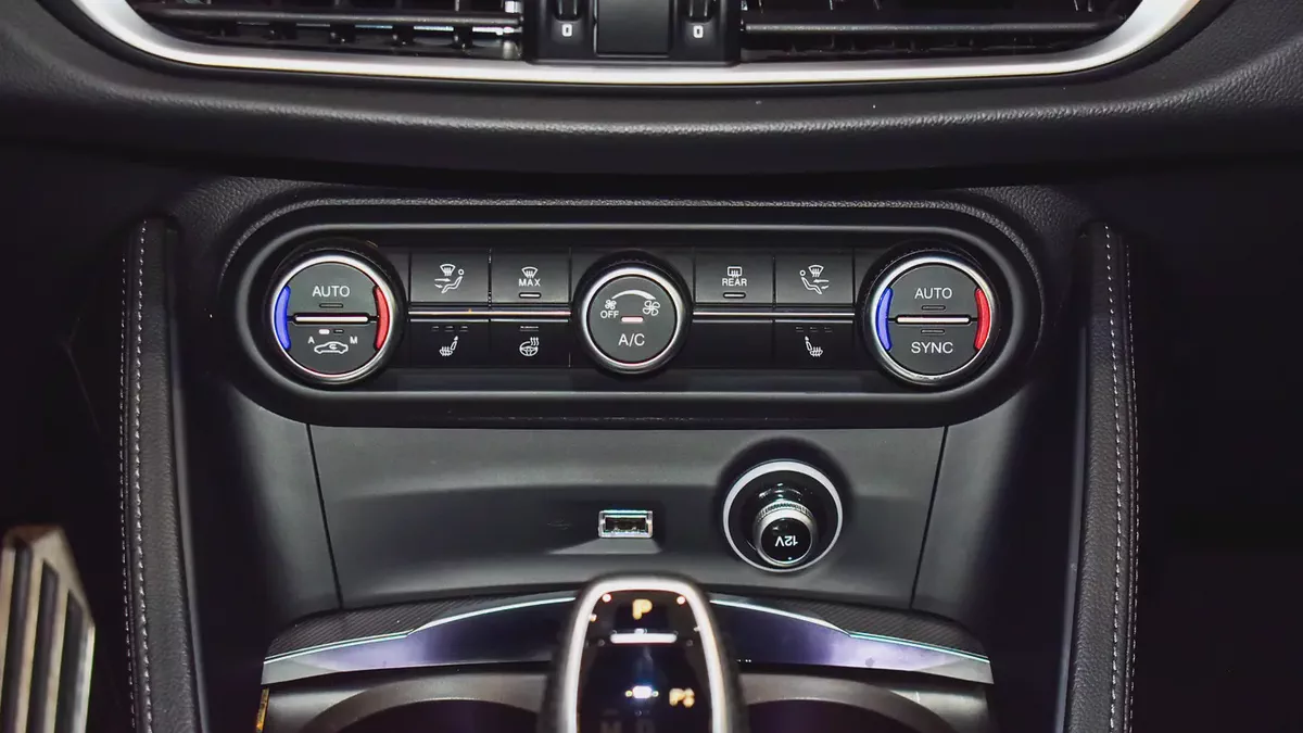 0% DP |AED 1,792/Month | Alfa Romeo | Stelvio Veloce | 2022 | Gargash Warranty and Service-12-12