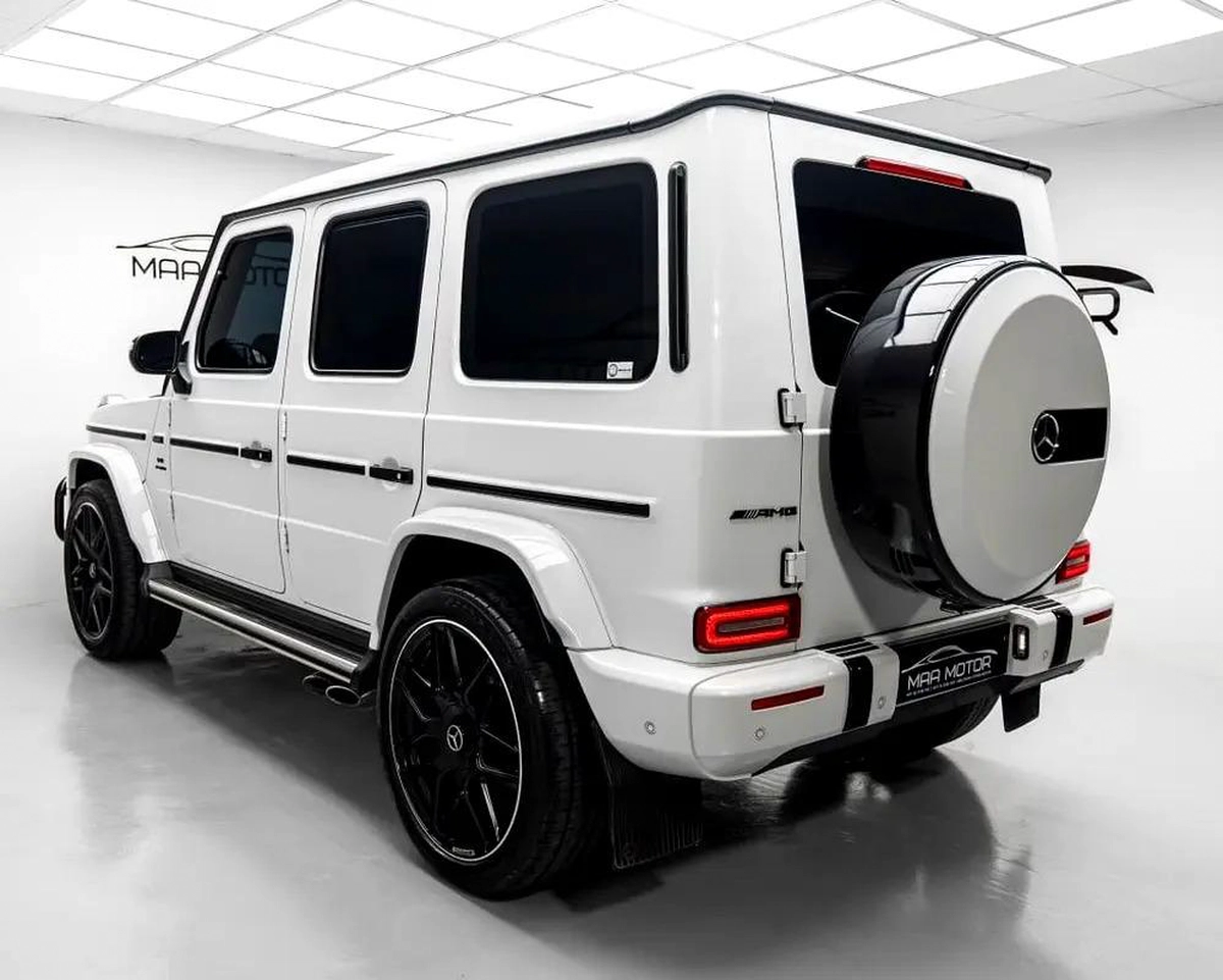2022 Mercedes-Benz G-Class G 63 AMG - Japanese Specs-2-2