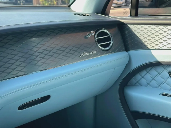 2023 Bentley Bentayga Azure | GCC Specs | Dealership Warranty | Fully Loaded | Crypto Friendly