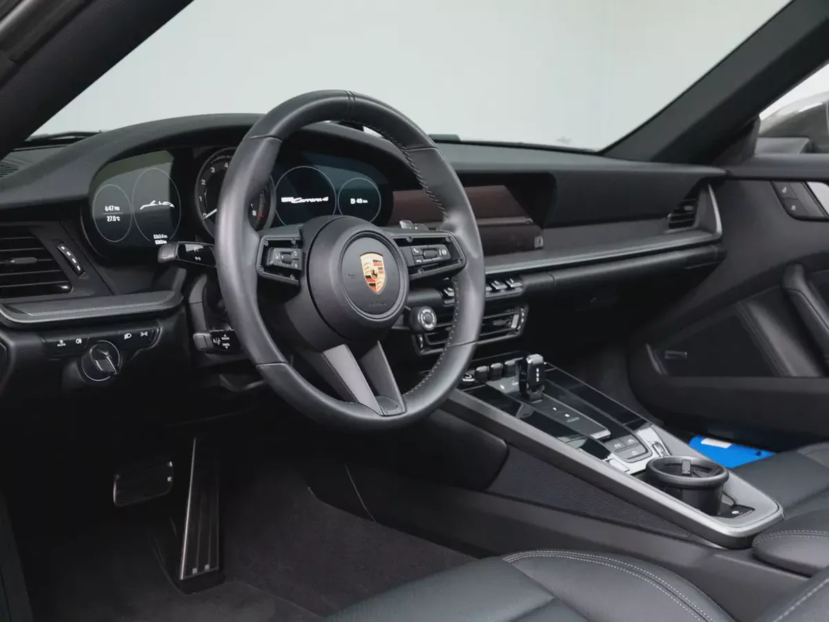 Al Naboodah WARRANTY till April 2028 | Porsche 911 Carrera 4-10-10
