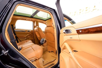 AED 1136 PM | PORSCHE CAYENNE S 2012 | LOW KMS | WELL MAINTAINED | 1 YEAR WARRANTY | GCC-3