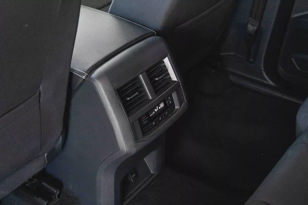 2023 Volkswagen Teramont 3.6L | AED 1,120 Monthly l 3 Months Warranty | Free Courtesy Car Included-18-18