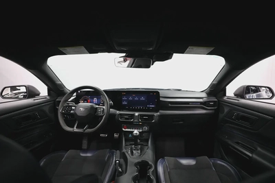 Ford Mustang Dark Horse-11