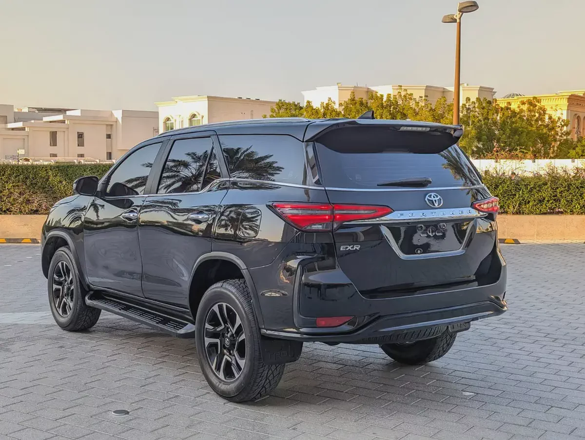TOYOTA FORTUNER 2019 FACELIFTED 2025 GCC V4 2.7L IN EXCELLENT CONDITION-12-12