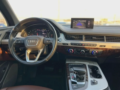 Audi Q7 2019-9