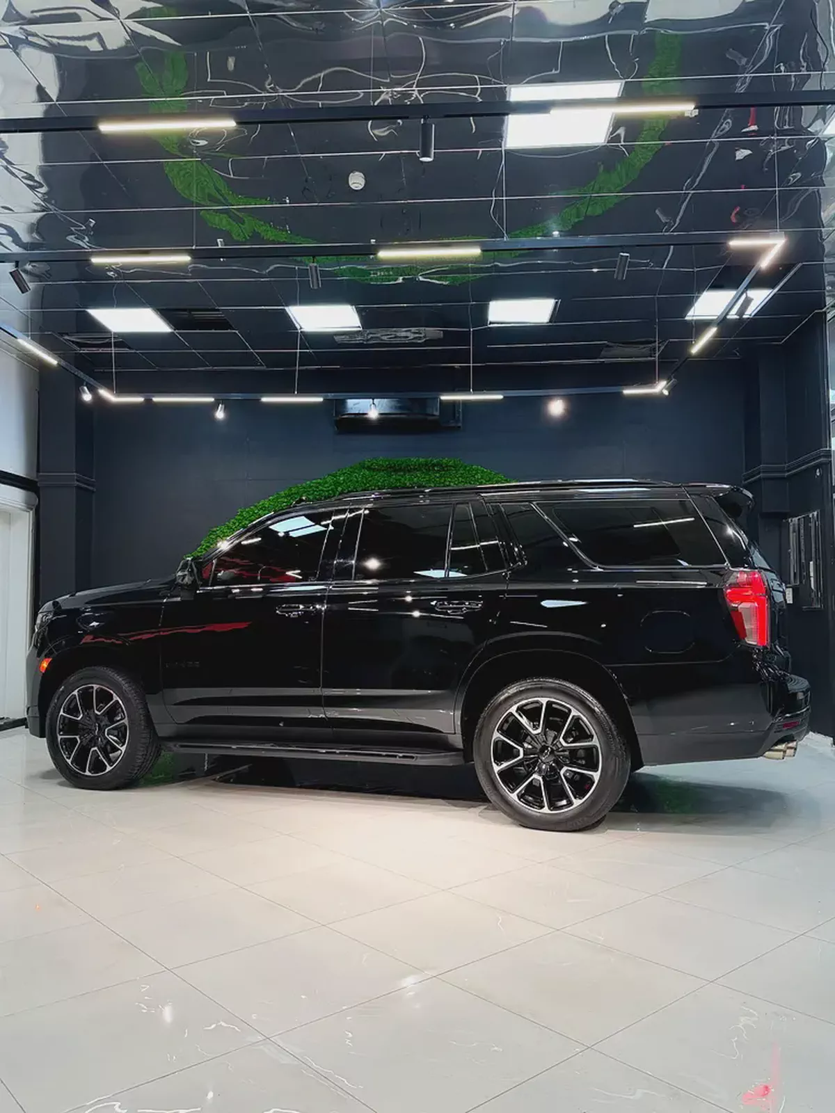 Chevrolet Tahoe RST GCC All Services History-4-4