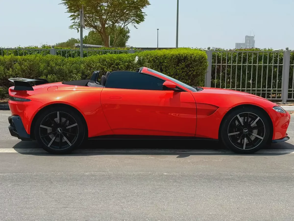 2022 Aston Martin Vantage Roadster | European Specs | Pristine Condition-3-3