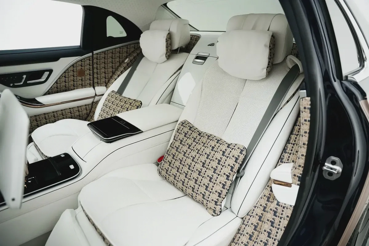 2023 MERCEDES BENZ MAYBACH S 680-13-13