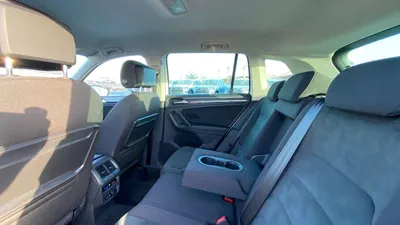 Volkswagen Tiguan SEL 1.5L Engine-10