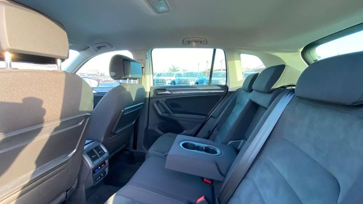 Volkswagen Tiguan SEL 1.5L Engine-10-0