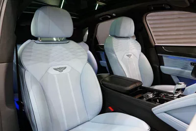 Bentley Bentayga Azure V8-12