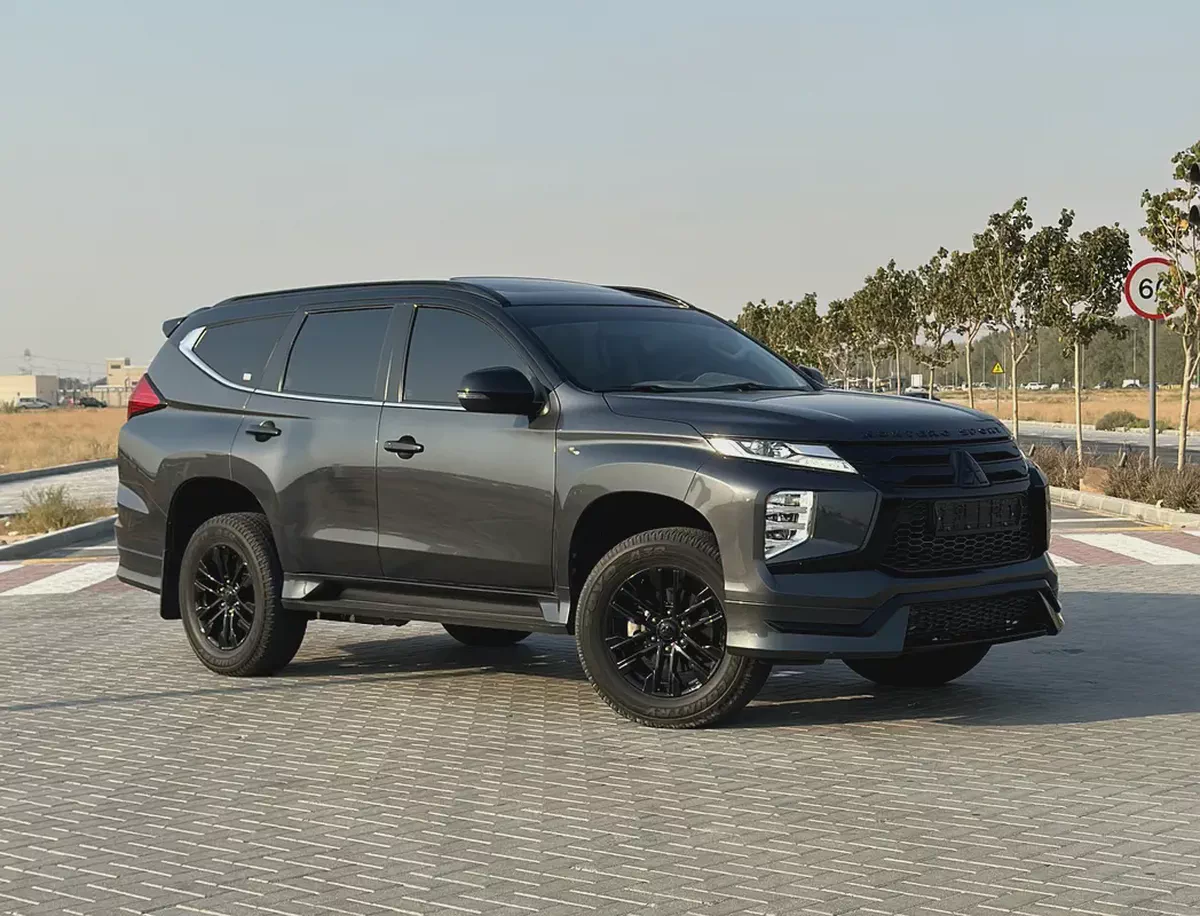 Mitsubishi Montero Sport Signature GLX 2023 GCC Specs