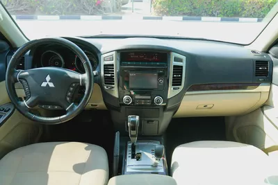 MITSUBISHI PAJERO GLS 2017!! GCC SPECS-6