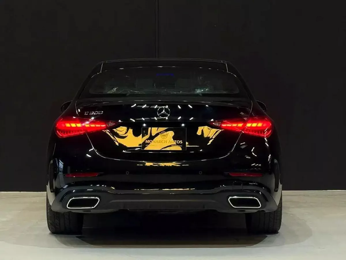 Mercedes Benz C300 STANDARD | American Specs | 21,344 KM | AED 138,000-14-0