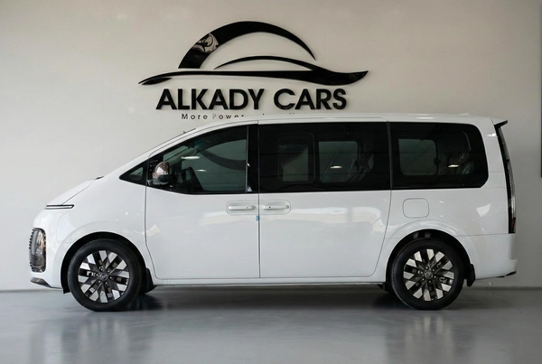 HYUNDAI STARIA 3.5L VIP 7 SEATER ROYAL EDITION