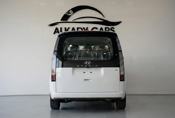 HYUNDAI STARIA 3.5L VIP 7 SEATER ROYAL EDITION