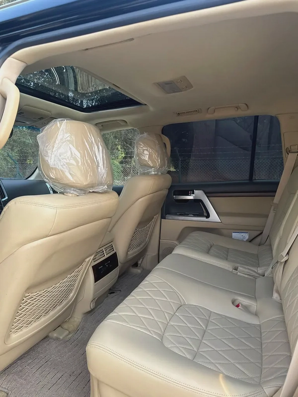 Pristine Toyota Land Cruiser VXR 2017 | GCC Specs | Fully Loaded