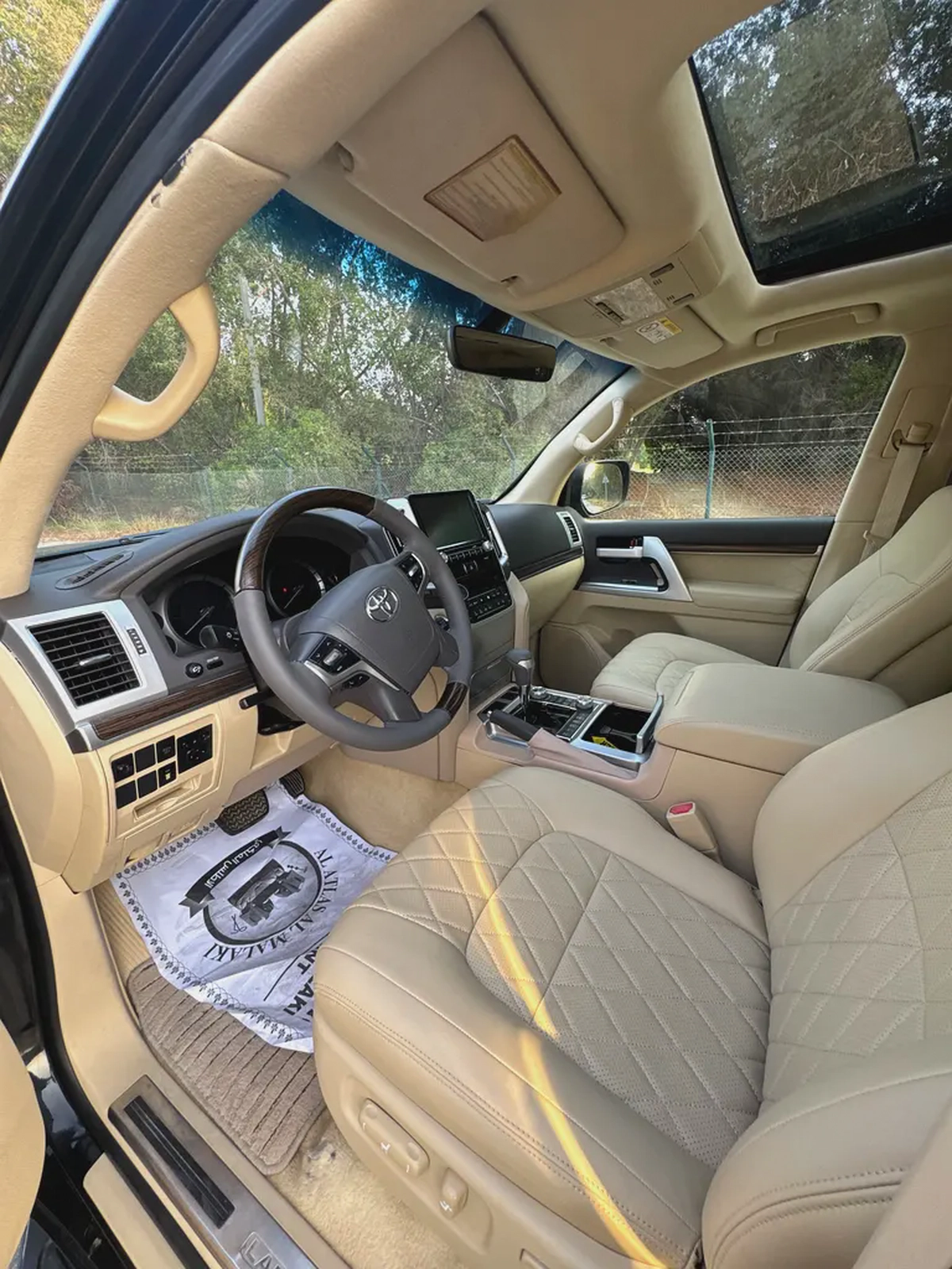 Pristine Toyota Land Cruiser VXR 2017 | GCC Specs | Fully Loaded-12-12