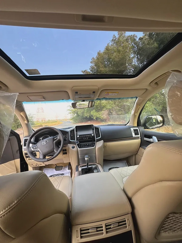 Pristine Toyota Land Cruiser VXR 2017 | GCC Specs | Fully Loaded