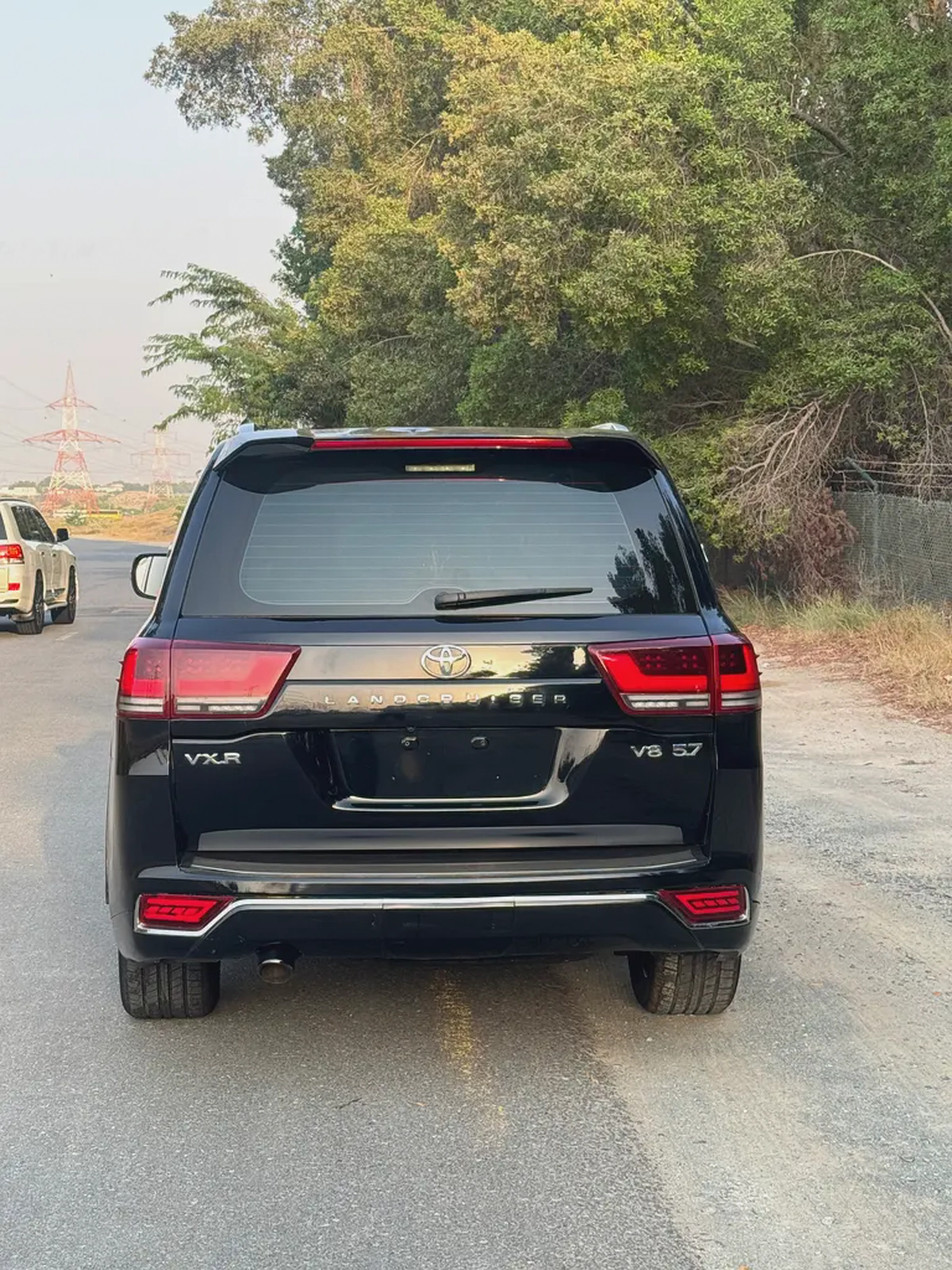 Pristine Toyota Land Cruiser VXR 2017 | GCC Specs | Fully Loaded-6-6