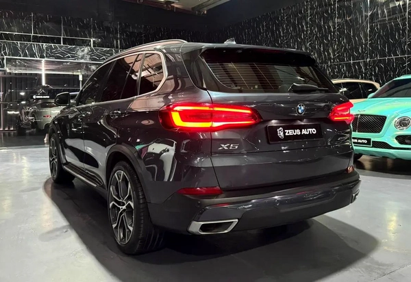 Exclussive Summer Sale | GCC | Full AGMC Service History | 7 Seater SUV |