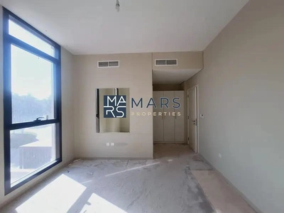 Spacious 2 Bedrooms Townhouse. Enjoy a forested community living featuring woodland jogging trails -13